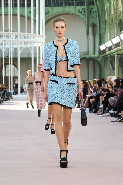 Look 38